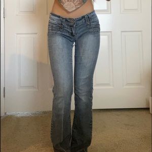 y2k low rise jeans